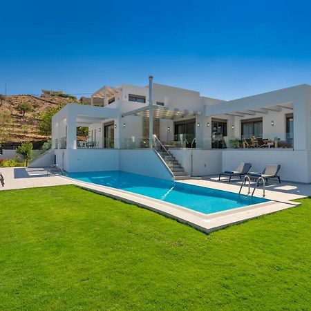 Eolia Iconic Villa, Walking Distance To The Beach, By Thinkvilla Pánormos Eksteriør billede