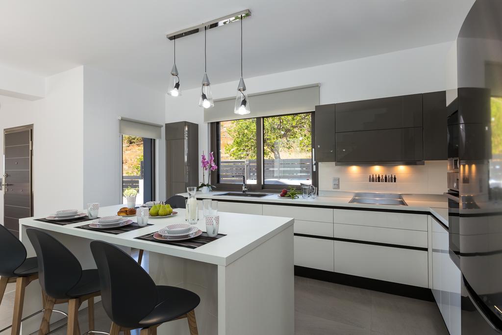 Eolia Iconic Villa, Walking Distance To The Beach, By Thinkvilla Pánormos Eksteriør billede