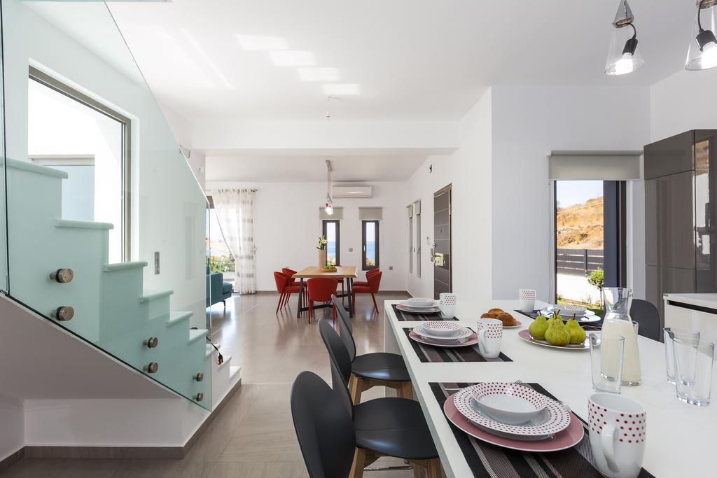 Eolia Iconic Villa, Walking Distance To The Beach, By Thinkvilla Pánormos Eksteriør billede