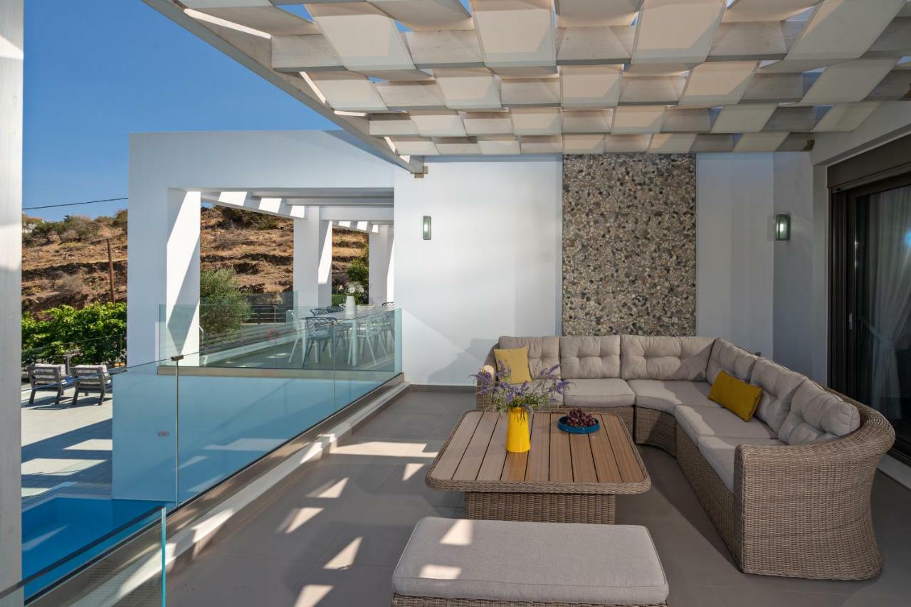 Eolia Iconic Villa, Walking Distance To The Beach, By Thinkvilla Pánormos Eksteriør billede