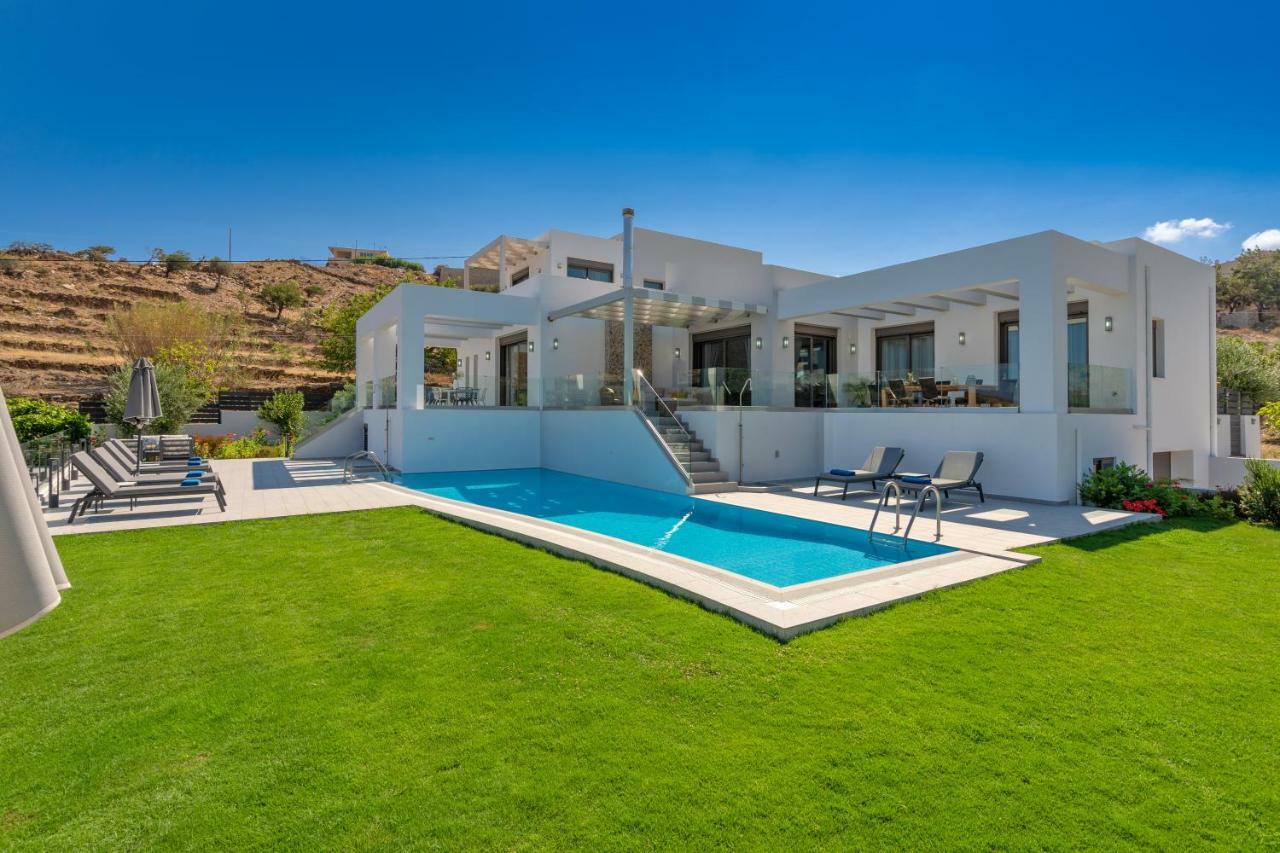 Eolia Iconic Villa, Walking Distance To The Beach, By Thinkvilla Pánormos Eksteriør billede